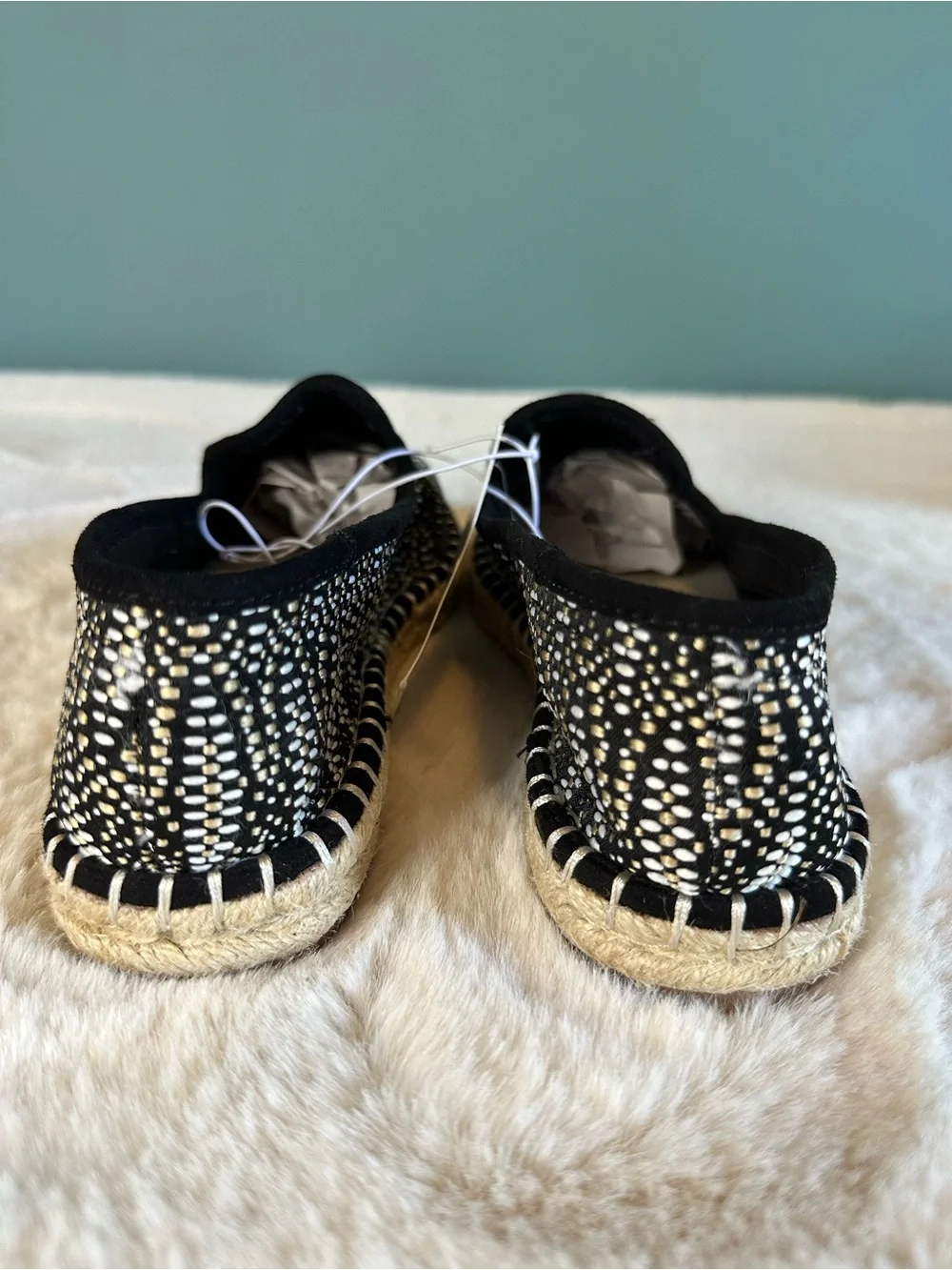 Universal Thread Black & Ivory Patterned Espadrille Flats Size 7 NWT